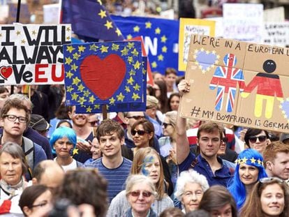 A manifestação convocada em Londres contra o 'Brexit' neste sábado.