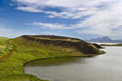 Um das crateras vulcânicas do lago Myvatn, na Islândia.