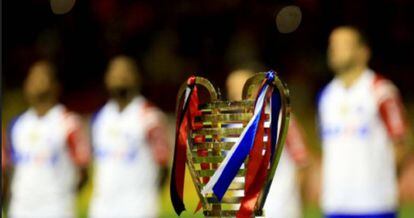 A Lampions League tem sua própria taça "orelhuda".