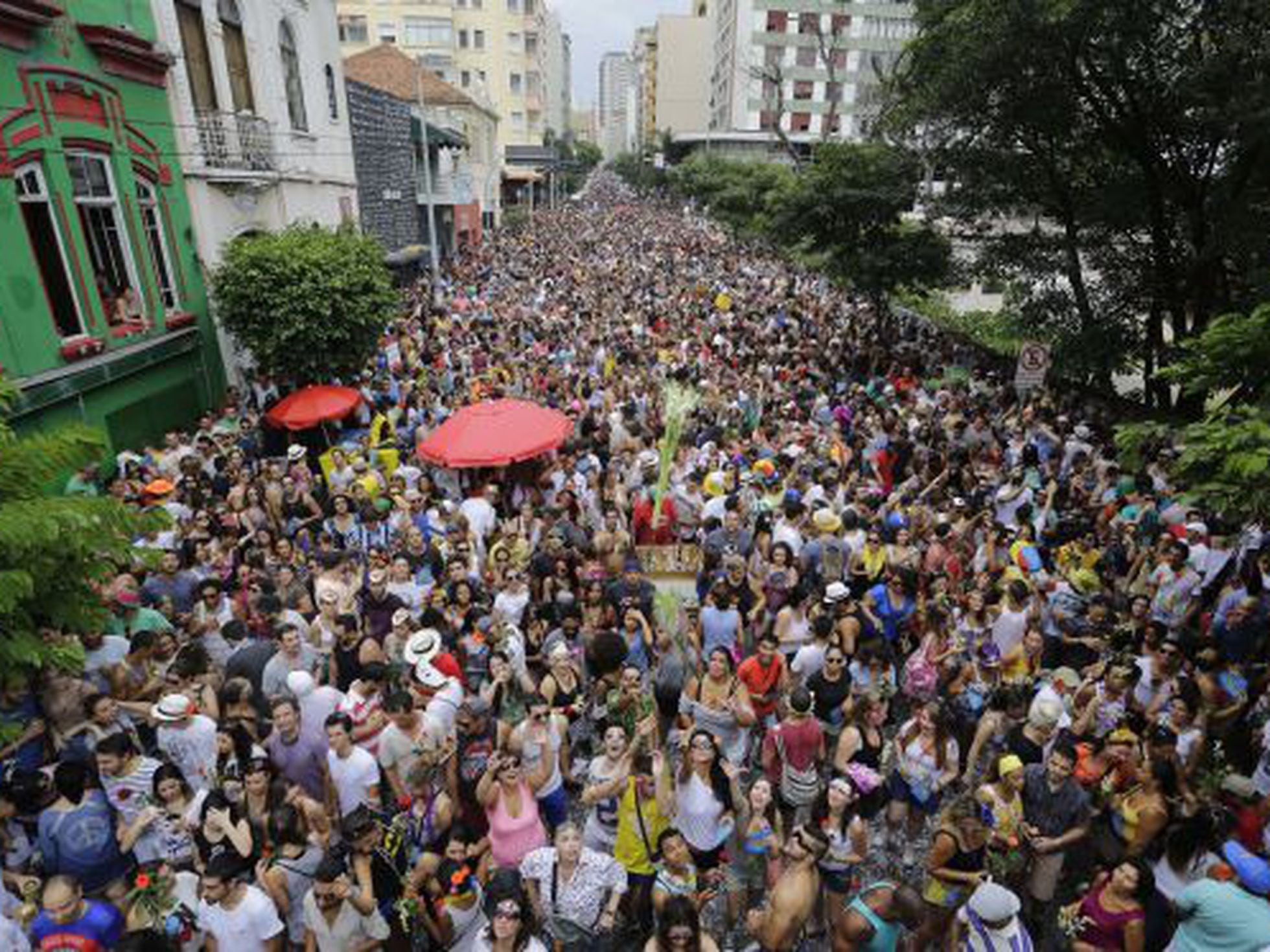 Galeria do Rock, na Avenida São João, terá bar, festival e quer abrir todo  domingo - Estadão