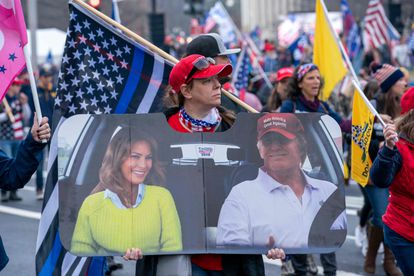 Apoiadores de Donald Trump manifestam-se contra as eleições de 2020 em Washington, em 12 de dezembro.