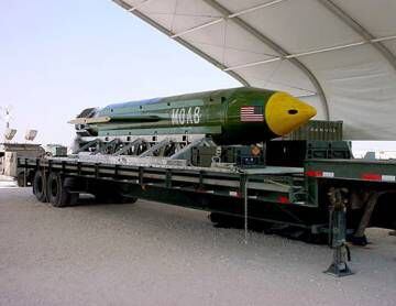 A bomba MOAB GBU-43/B, em uma imagem de arquivo do departamento de Defesa dos EUA.