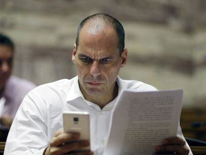 Yanis Varoufakis antes de uma reunião no Parlamento grego em 10 de julho.