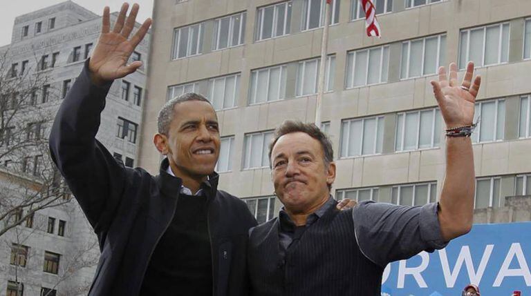 Barack Obama e Bruce Springsteen durante um show do cantor, em 2012.