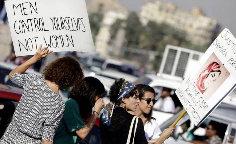 Mulheres egípcias protestam contra assédio sexual em junho de 2014.