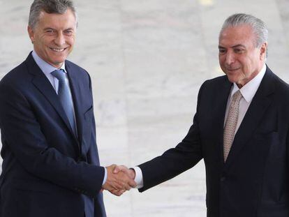 Os presidentes Maurício Macri e Michel Temer, em um encontro em Brasília.