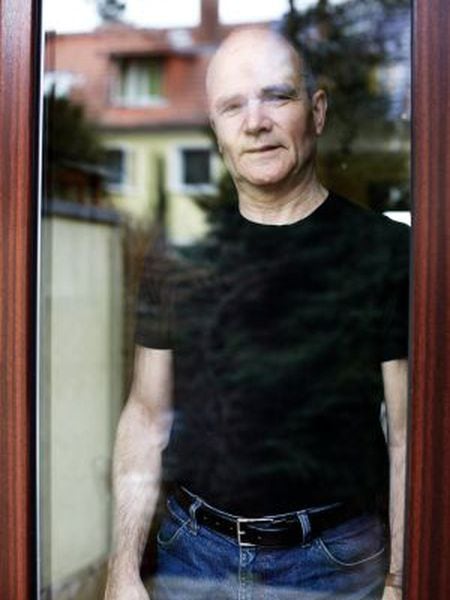 O vereador Hans Erxleben, em sua casa em Berlim.