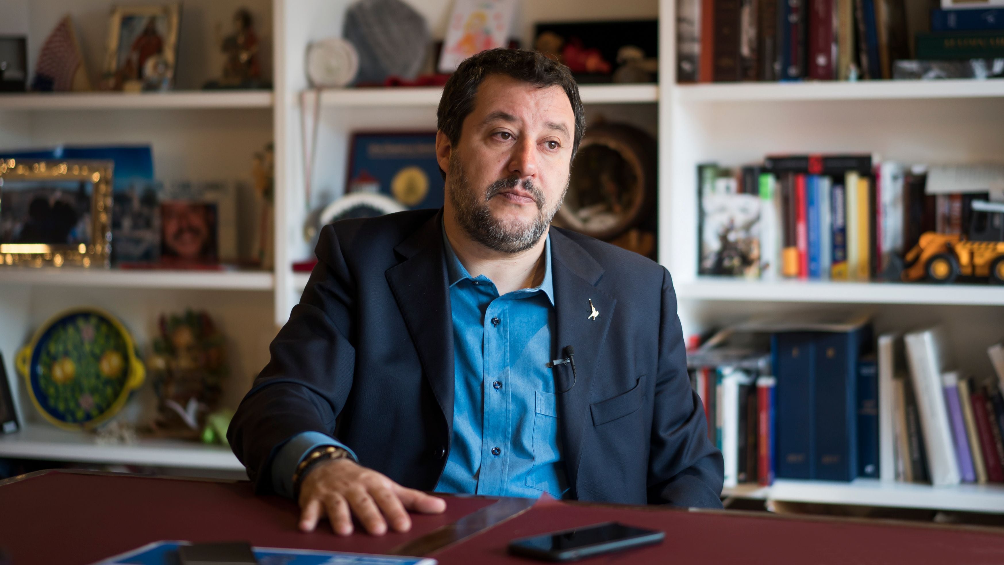 Matteo Salvini em seu gabinete do Senado, em Roma. / Gianluca Battista