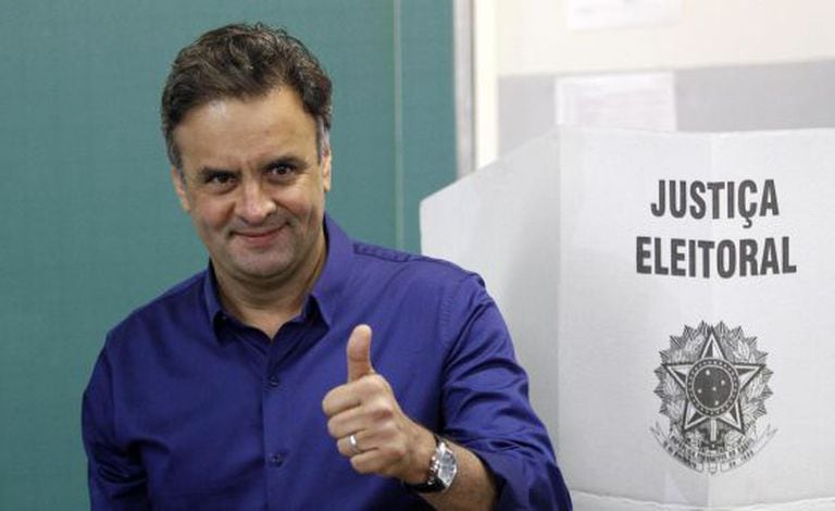 Aécio, depois de votar em Belo Horizonte.