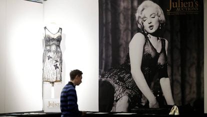 Vestido de Marilyn Monroe do filme ‘Quanto mais Quente Melhor’ que será leiloado.