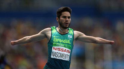 Medalhista em Pequim e Londres, Yohansson Nascimento fez valer a expectativa sobre ele e garantiu o bronze na classe T47 do atletismo.