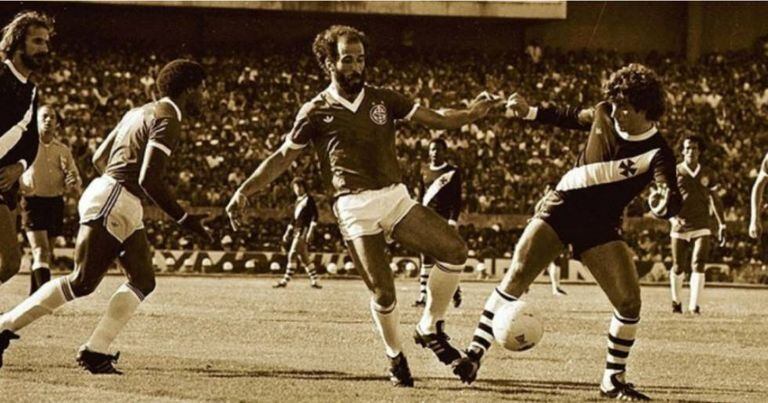 Mário Sergio em partida pelo Internacional.