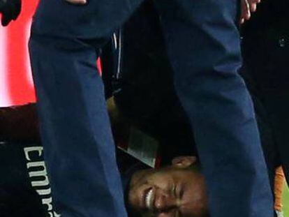 Neymar logo após sofrer a lesão.
