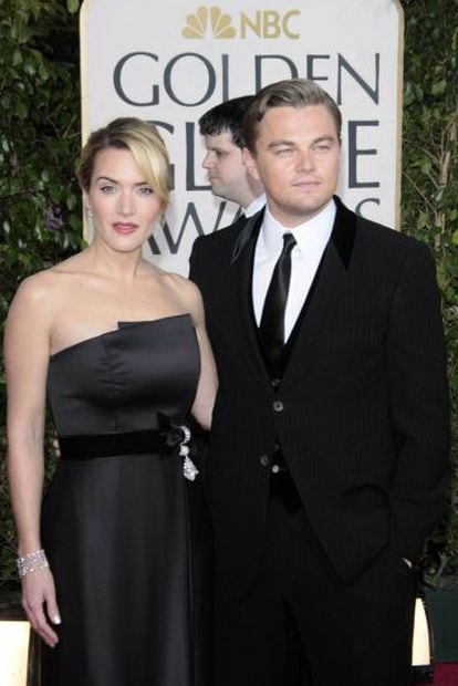 Kate Winslet e Leonardo DiCaprio no Globo de Ouro de 2009 após a filmagem de Foi Apenas um Sonho.