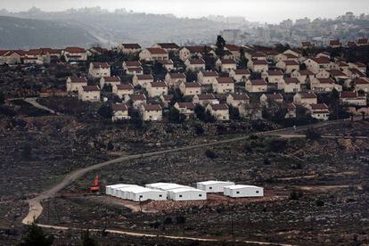 Constru&ccedil;&atilde;o de casas israelenses no norte de Ramallah. 