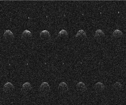 Imagem do asteroide Didymos com seu satélite, registrada em 2003 no observatório de Arecibo, em Porto Rico.