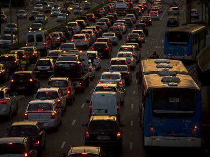 Trânsito em São Paulo.