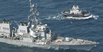 O USS Fitzgerald, após o choque