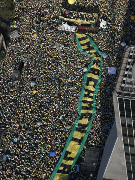 Manifestação contra Dilma Rousseff em São Paulo em agosto.