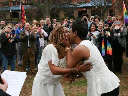 Yashinari Effinger e Adrian Thomas se casam nesta semana no Alabama.
