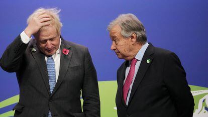O primeiro-ministro britânico, Boris Johnson, e o secretário-geral da ONU, António Guterres, nesta segunda-feira de manhã em Glasgow.