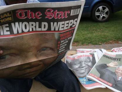 "O mundo chora", reza a portada de The &#039;&#039; Star de Soweto.