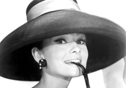 Retrato de Audrey Hepburn durante a filmagem de ‘Bonequinha de luxo’.