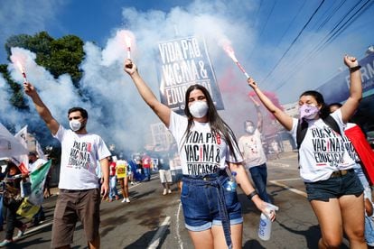 Protestantes contra o Governo de Bolsonaro em Goiânia.