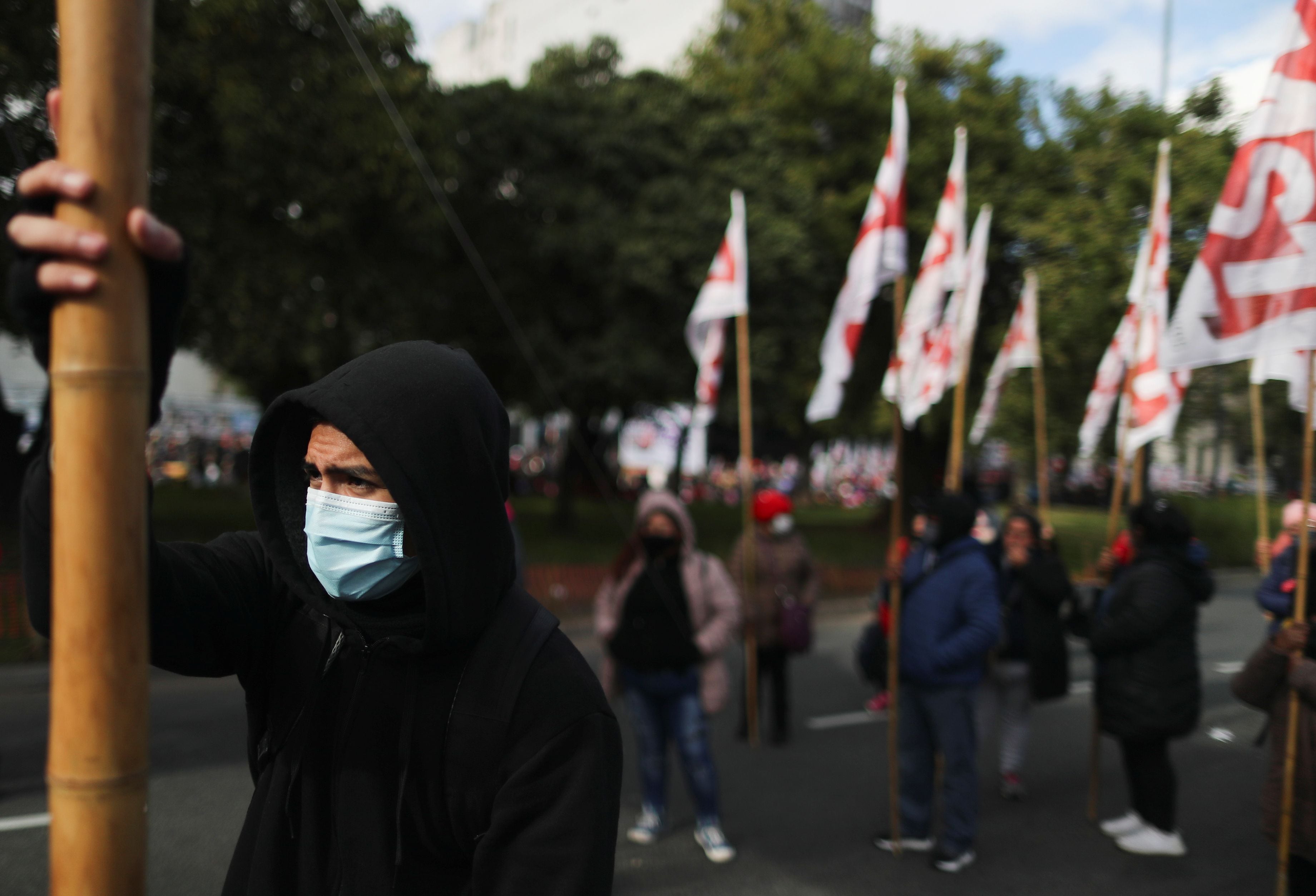 Manifestantes exigem melhores salários, vacinas e recursos em Buenos Aires, junho de 2021. 