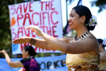 Um grupo de bailarinas do Matavai Pacific Cultural Arts Centre, no sábado durante os atos convocados pelo Dia Mundial de Ação pelo Clima em Sidney, Austrália.