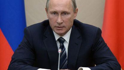 Vladimir Putin durante uma reunião na quarta-feira em Moscou com membros de seu Governo.