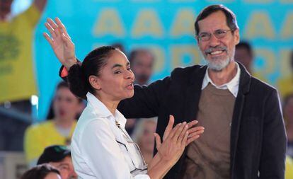 Marina Silva com seu vice, Eduardo Jorge, durante convenção da Rede que oficializou a chapa presidencial em Brasília.