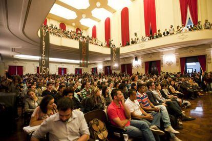 Debate sobre a redução da maioridade penal no salão nobre da Faculdade de Direito da USP.