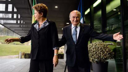Dilma Rousseff e o presidente da FIFA, em Zurique esta sexta.