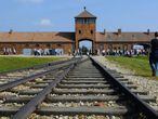Entrada al campo de concentración de Auschwitz, cerca de Cracovia (Polonia).