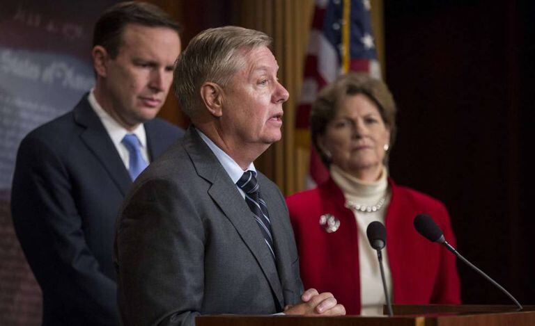 O senador republicano Lindsey Graham na quarta-feira, em uma conferência de imprensa no Capitólio.