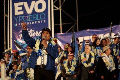 Evo Morales fecha a campanha eleitoral em El Alto, na quarta-feira.