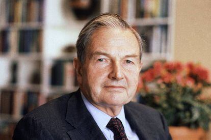 Nasce o banqueiro David Rockefeller