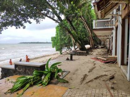 O térreo do Hotel Condominium Carita Beach, que foi totalmente devastado pelo tsunami de 23 de dezembro de 2018.