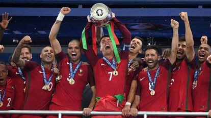 Portugal triunfa e consola Cristiano Ronaldo