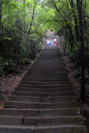 As escadas que levam ao mirante de Yuanjiajie.