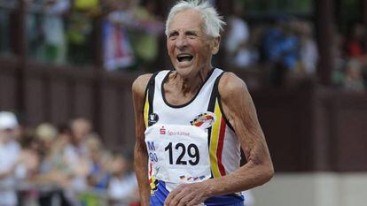 A vida ativa se prolonga, como a deste atleta belga de 90 anos.