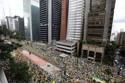Protesto anti-Dilma na Paulista, em mar&ccedil;o.