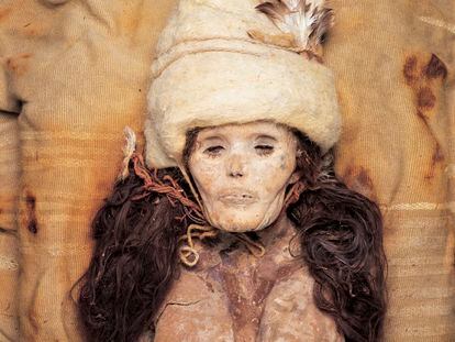 A Bela de Xiaohe, uma múmia de 3.800 anos encontrada no deserto de Taklamakan (China).