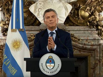 O presidente da Argentina, Mauricio Macri, anuncia o ajuste econômico