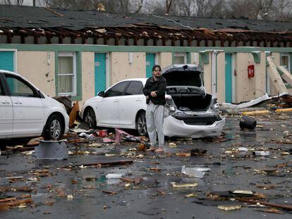 Tornados devastam vários condados dos Estados Unidos