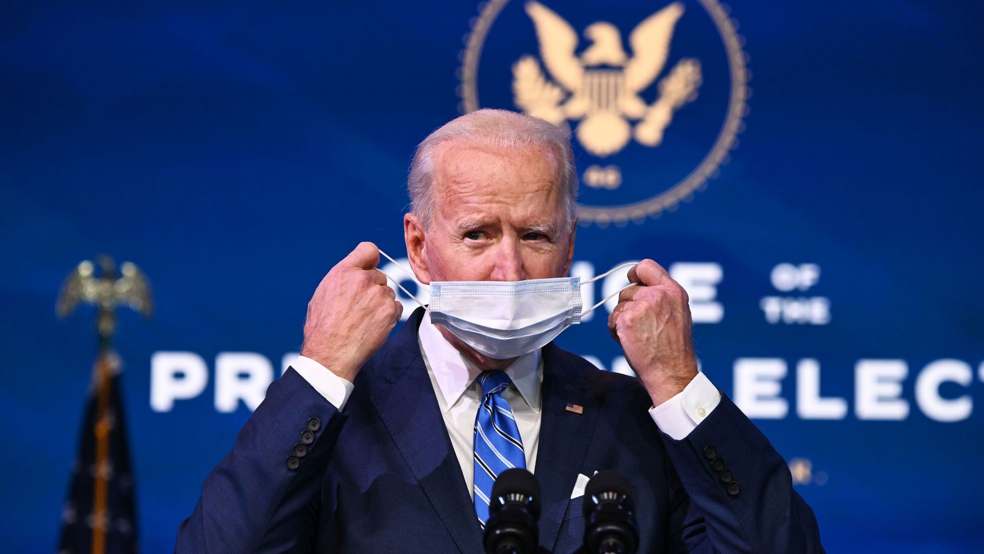 Biden dá largada em plano de apoio a PMEs, mas pacote trilionário