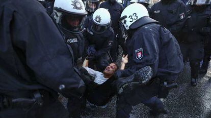 Manifestante é preso em protesto contra o G20.