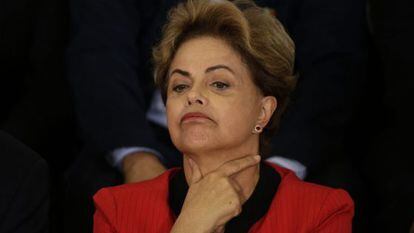 Rousseff durante encontro com movimentos sociais.