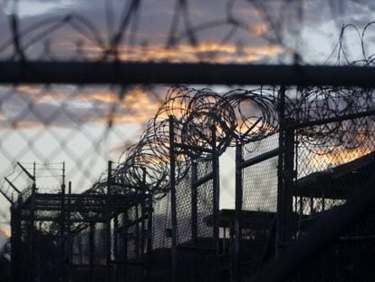 A prisão norte-americana na base militar de Guantánamo.